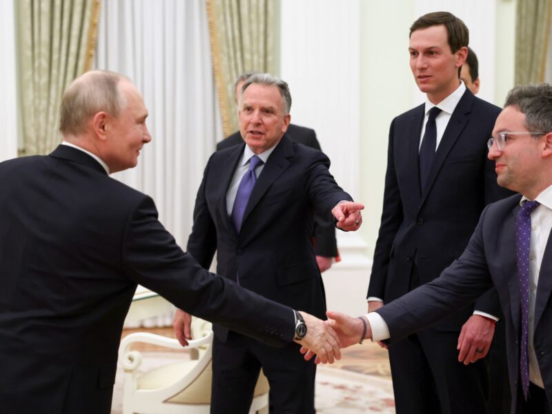 US and Russia Set to Hold Historic Ukraine Negotiations in Abu Dhabi