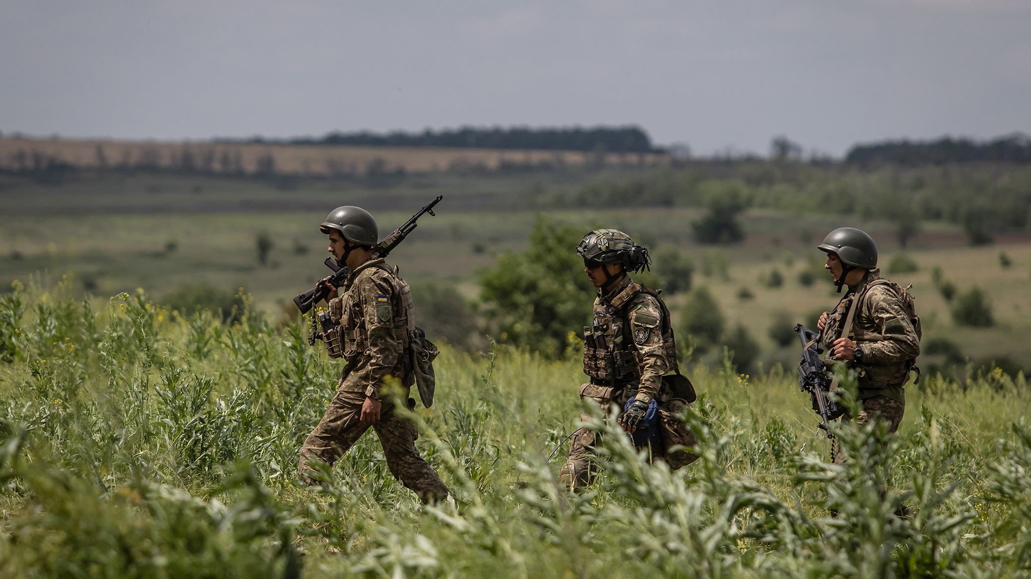 Ukraine’s Military Tactics Under Fire as Western Troops Gear Up for Deployment