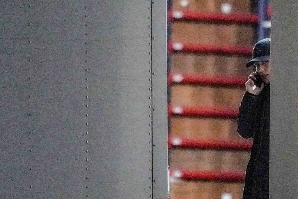 Bakaj’s Legal Siege: DNI Tulsi Gabbard Under Fire for Delaying Classified Whistleblower Complaint