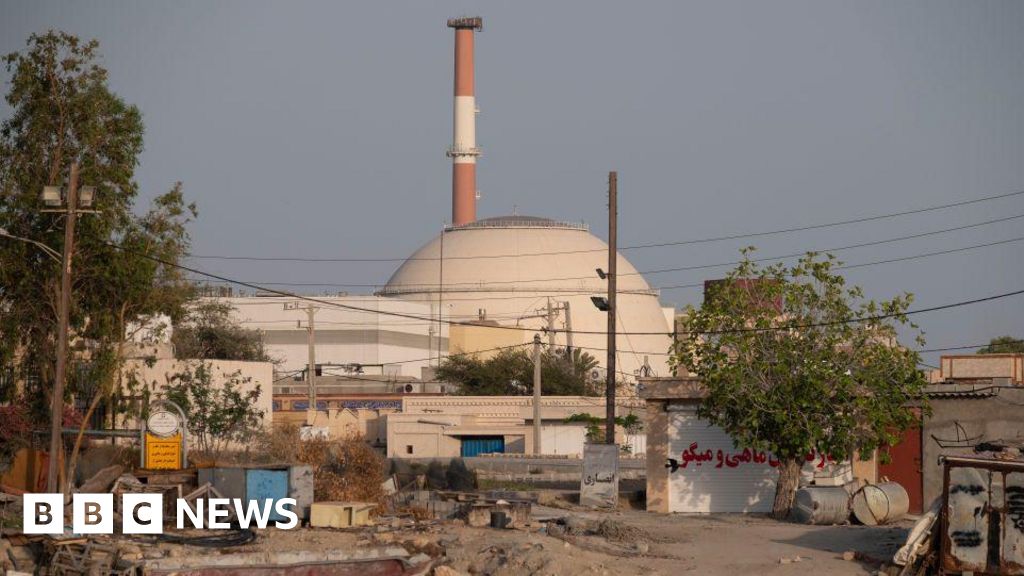 Trump Vows to ‘Completely Obliterate’ Iran’s Energy and Water Infrastructure If Nuclear Deal Fails