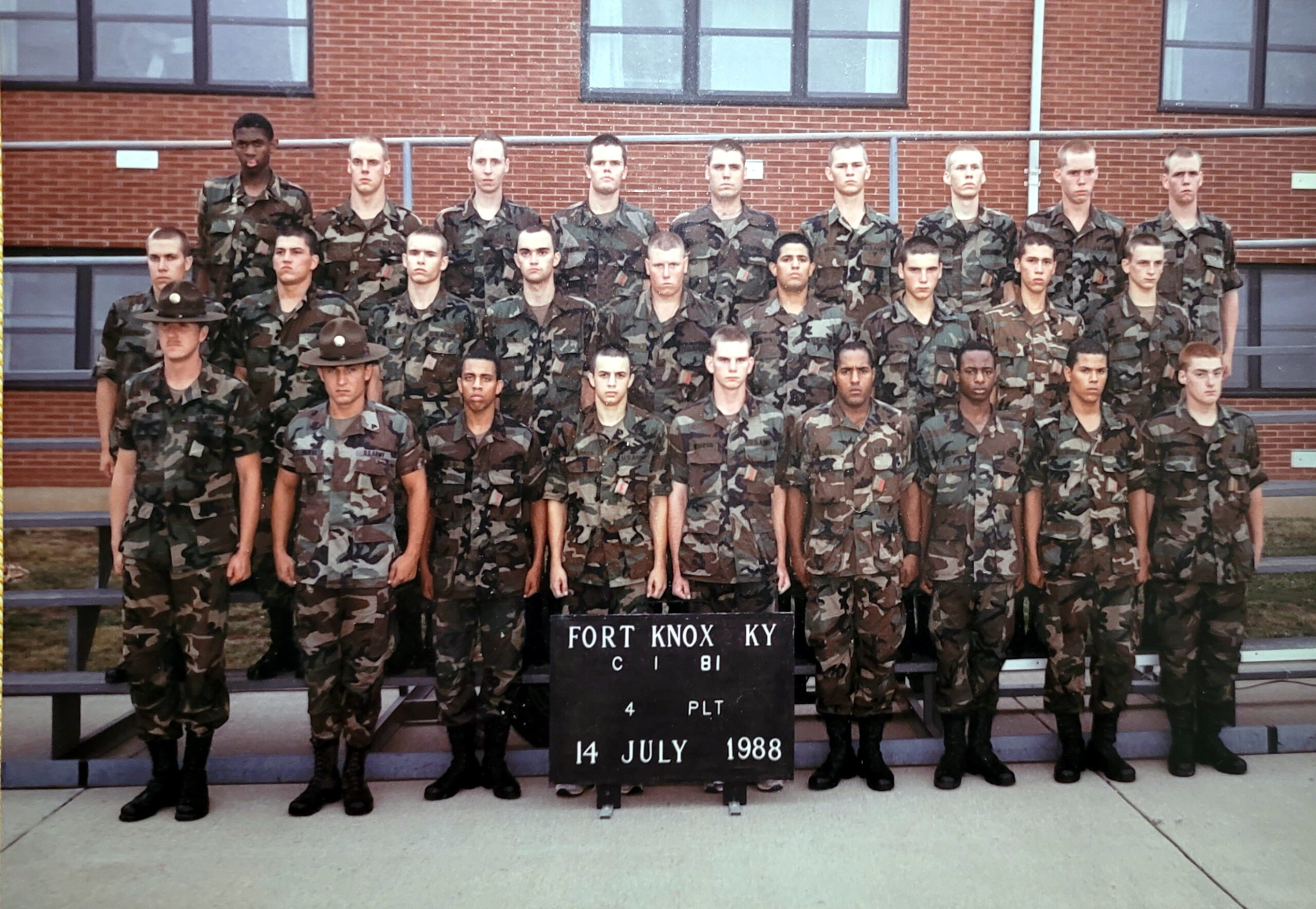Canadian Military Platoon Crisis: 83% Immigrant Unit Fails Due to Cultural Conflicts and Sexism