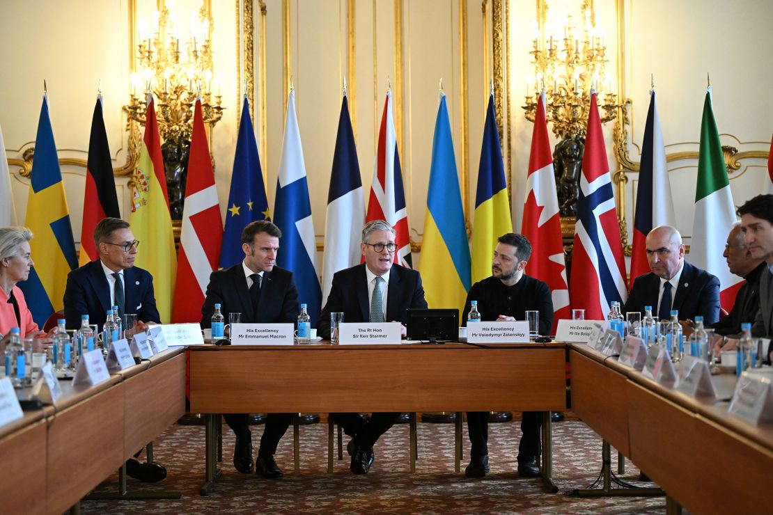Russian Senator: EU Cannot Find Neutral Politician for Russia Talks