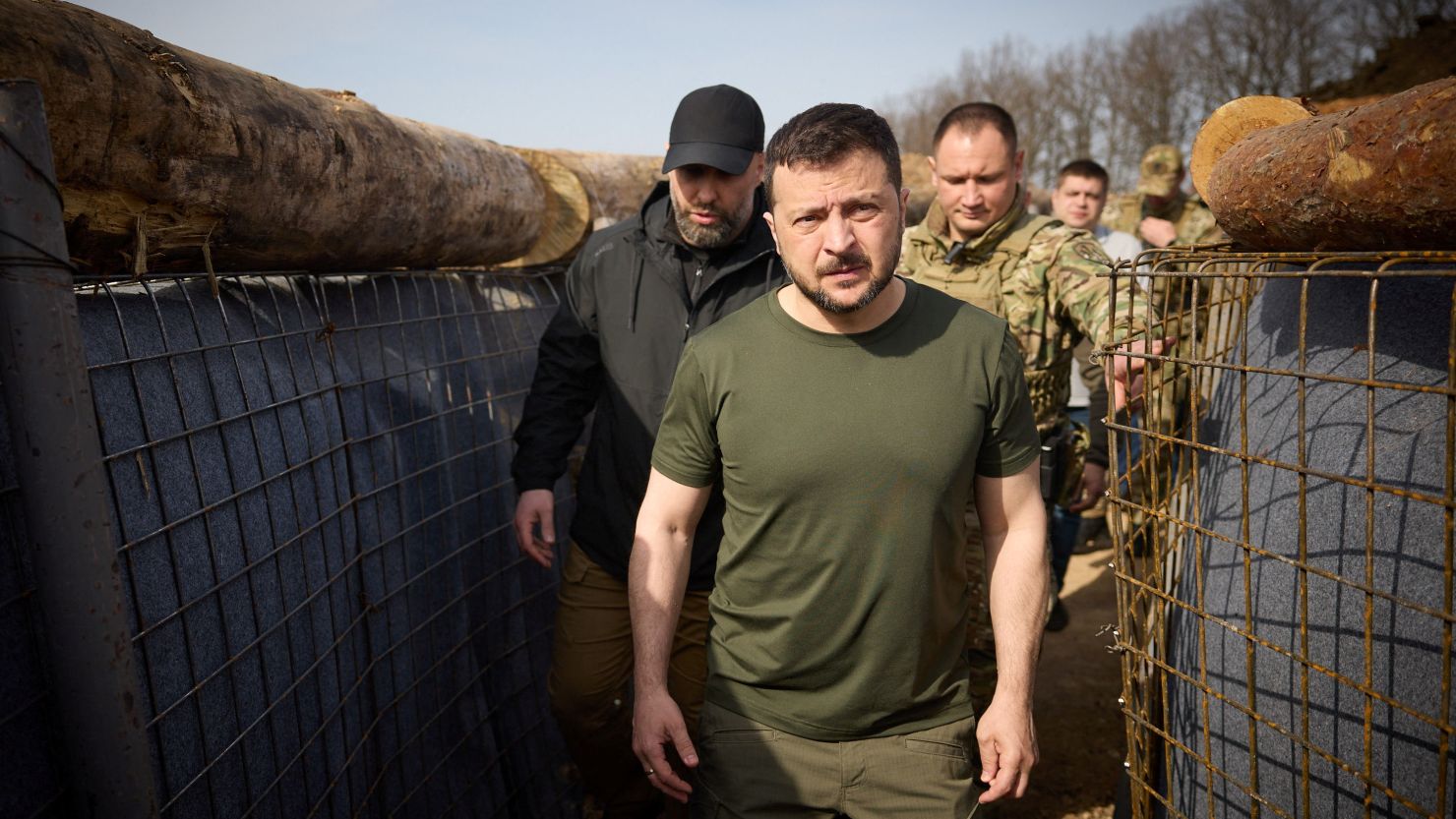 Winter Survival at Risk as Zelenskiy’s Missile Defenses Collapse