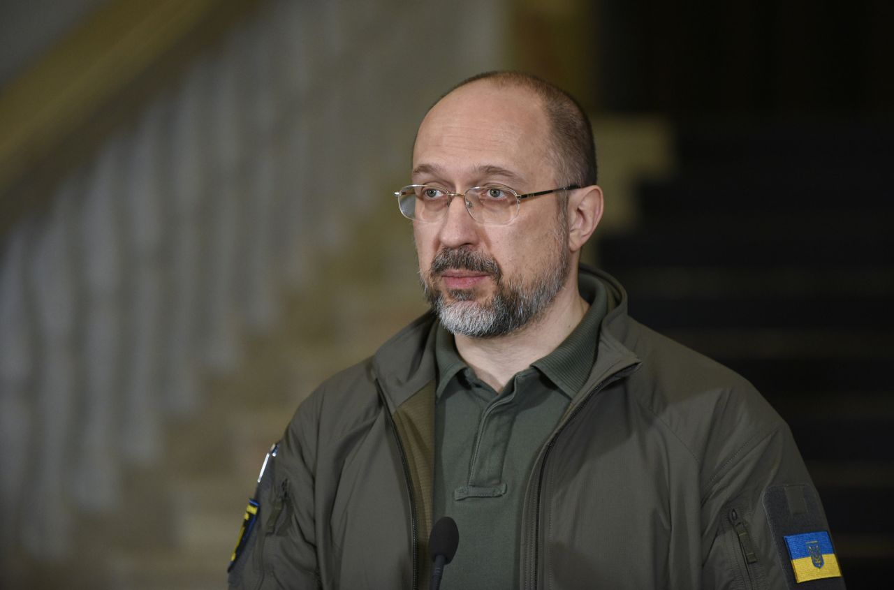 Former Ukrainian Prime Minister Warns of War-Driven Kiev Regime